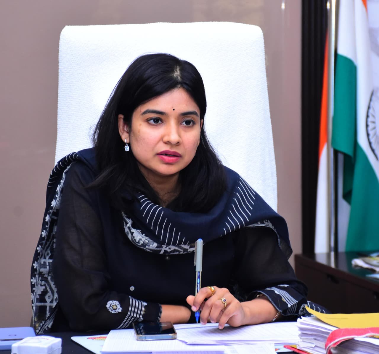 అపరెల్ పార్క్, గోదాముల్లో ధాన్యానికి అనుగుణంగా హమాలీల సంఖ్యను పెంచాలి
